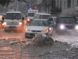 Rize'ye Kuvvetli Yağış Uyarısı!